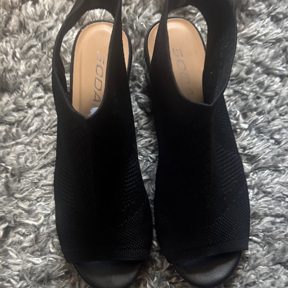 Soda Women's Black Knit Peep-Toe Heels - Picture 2 of 4